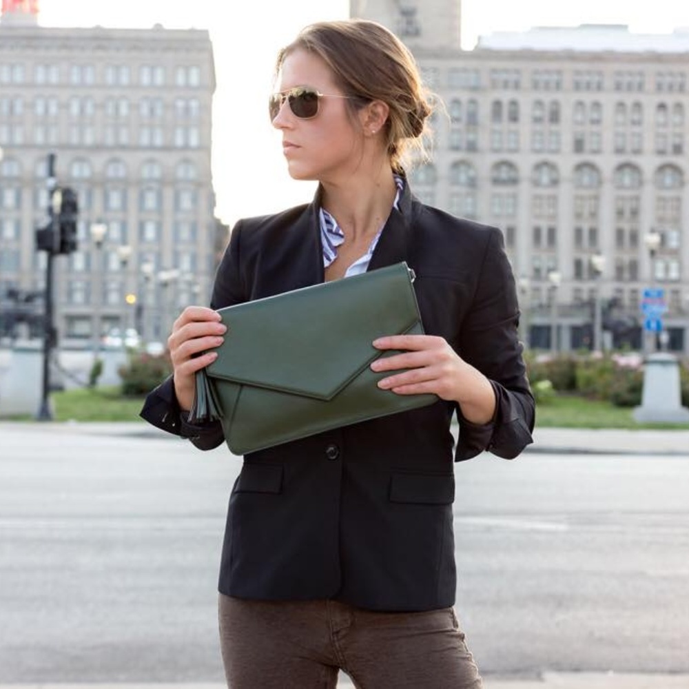 Bobbi Chicago - Army LOGAN Cross Body Bag